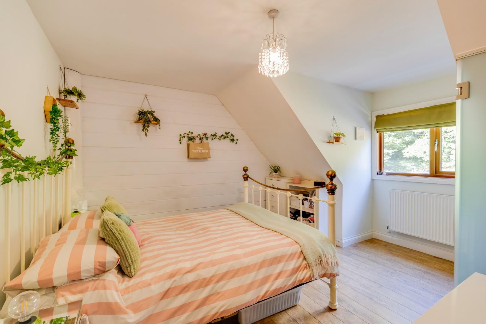 11 Oakmead Road, Llanharan, Pontyclun, Rhondda Cynon Taff, CF72 9FB